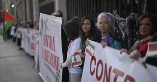 ইরান যুদ্ধ বন্ধের দাবিতে ইউরোপ-এশিয়ায় বিক্ষোভ